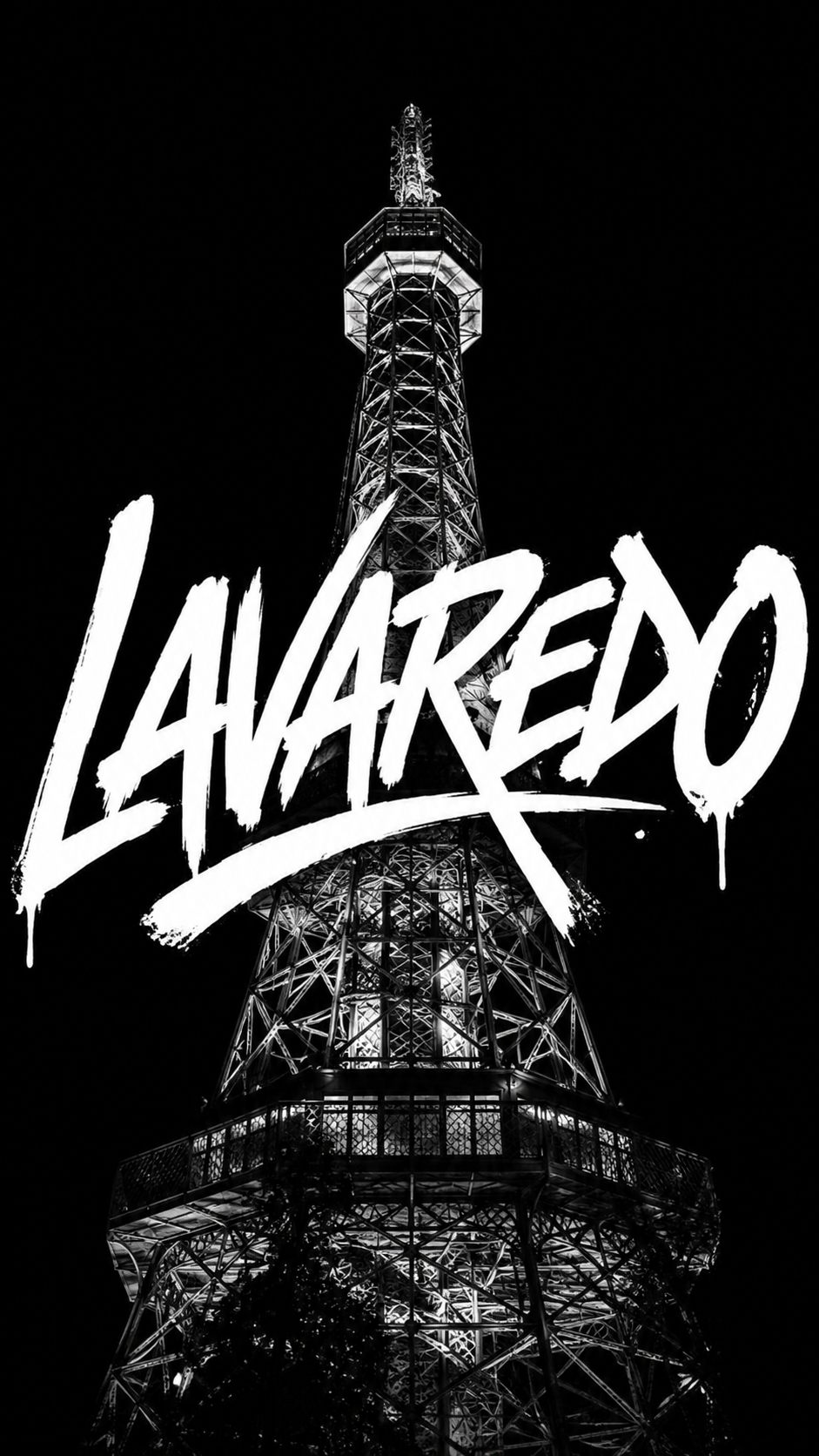 Nápis Lavaredo ve stylu graffiti přes noční Petřínskou rozhlednu